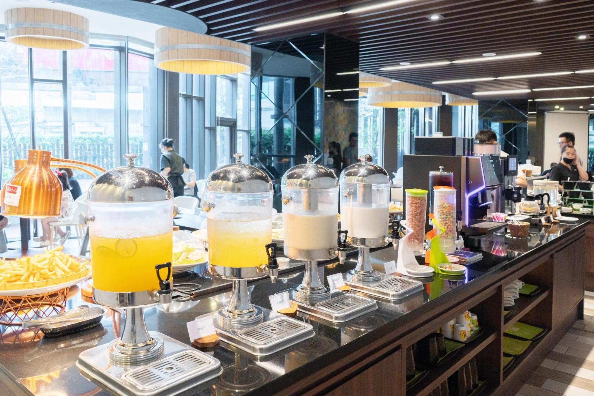 Check Inn Magi Kids Hotel Luodong Luaran gambar