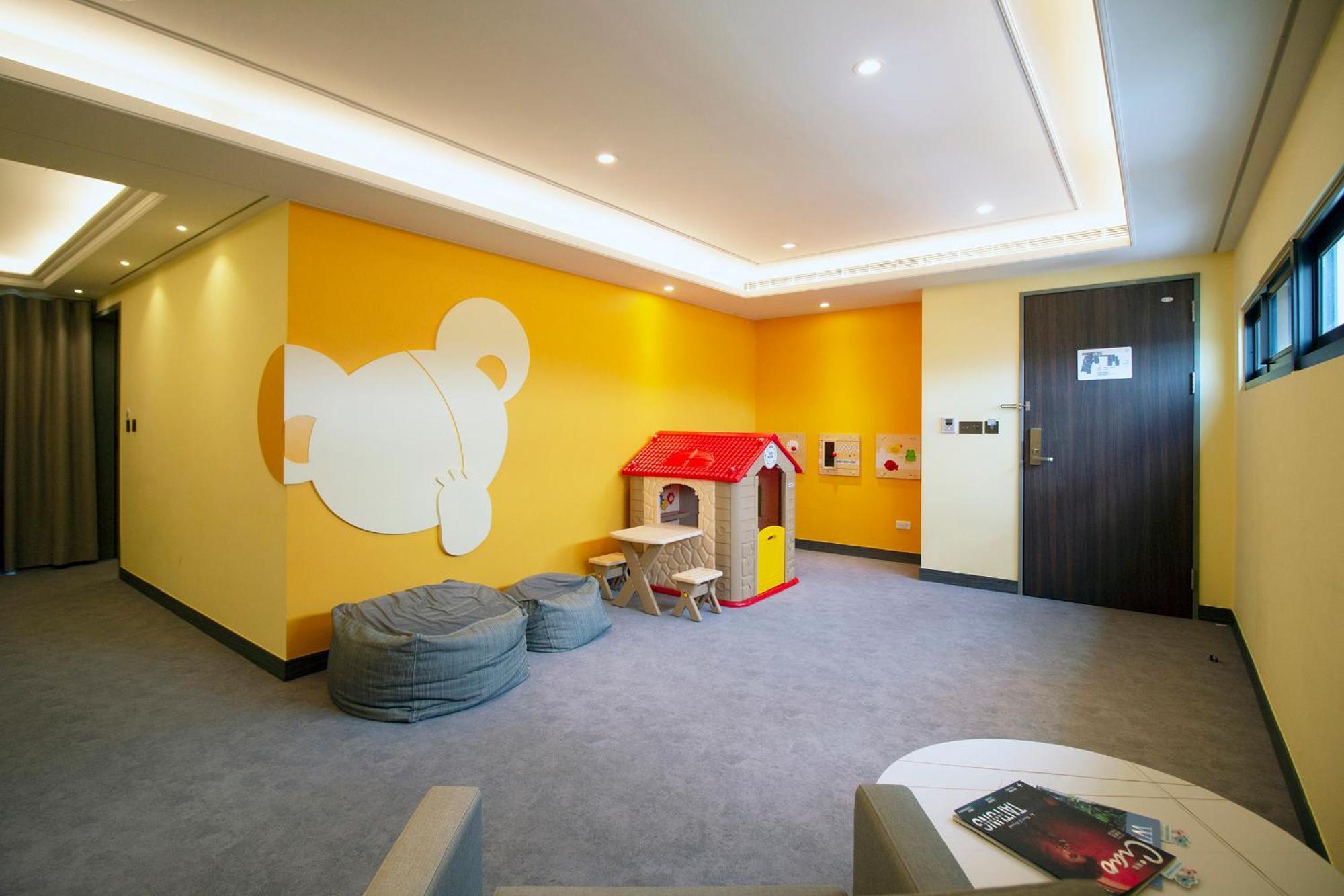 Check Inn Magi Kids Hotel Luodong Luaran gambar